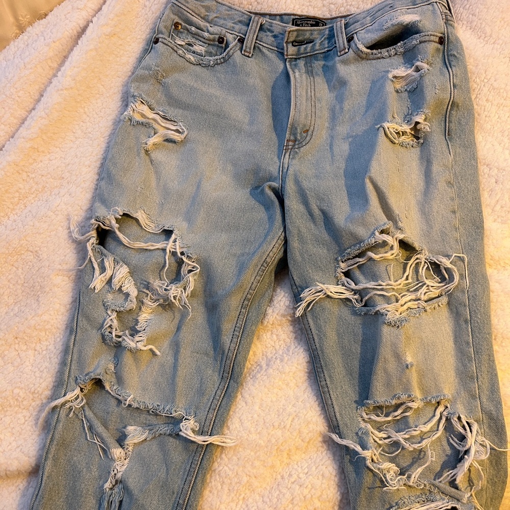 Abercrombie mom jeans